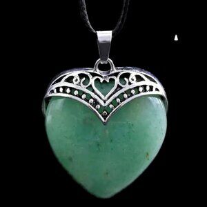Green Aventurine Natural Gemstone Heart Pendant Necklace Healing Gemstone